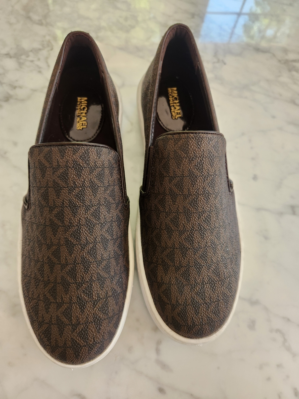 Michael Kors Ladies 2 Tone Carmel/Brown Logo Slip-On Sneakers, LIKE NEW.